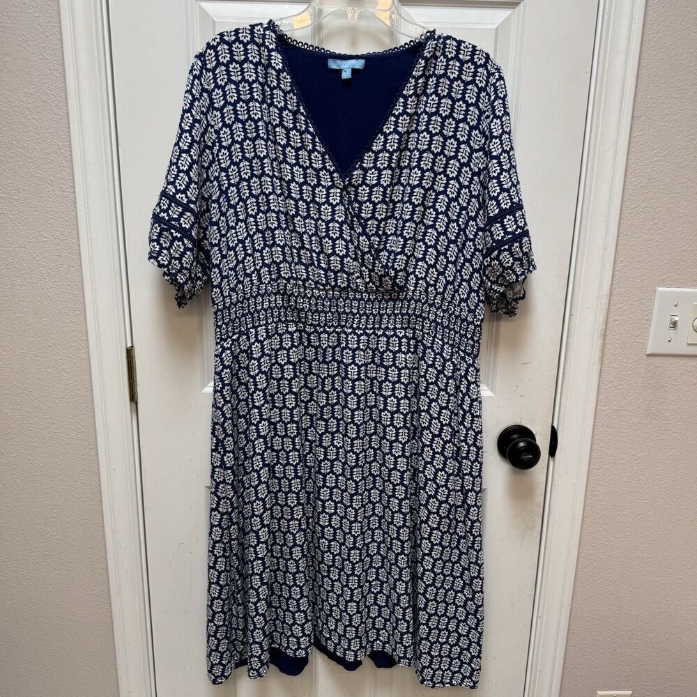 Draper James RSVP Dress XXL Blue Floral Short Sleeve Smocked Waist V Neck Lined